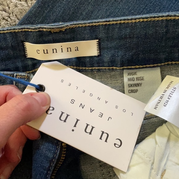 Eunina Josie Mid Rise Skinny Crop Jean - Picture 3 of 3